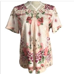 10/$10 Boho Floral & Animal Print Top M